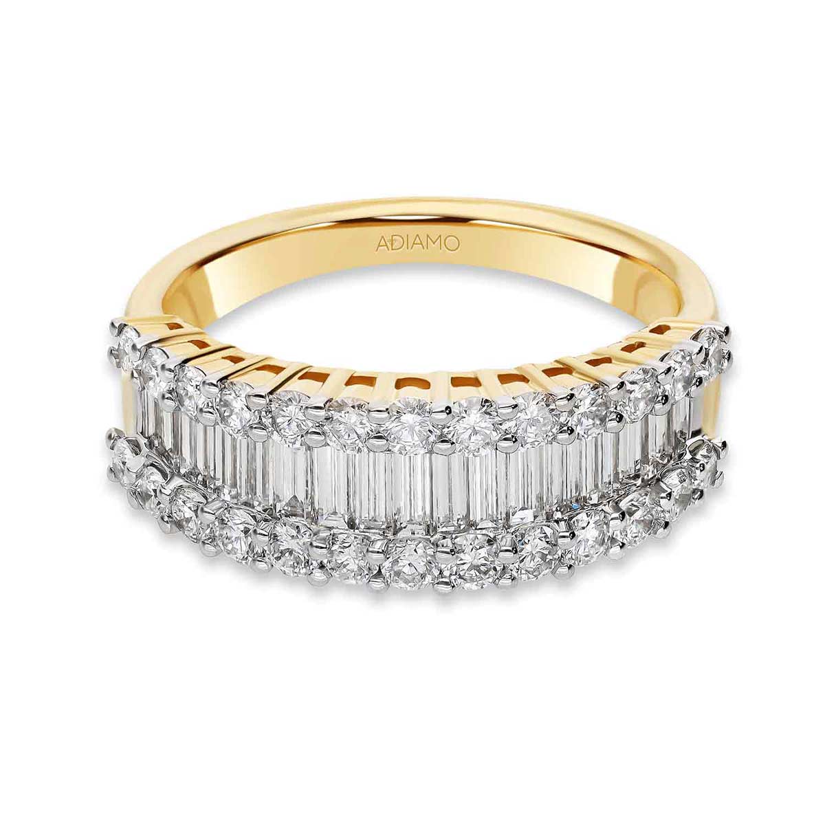 Pierścionek z diamentami laboratoryjnymi